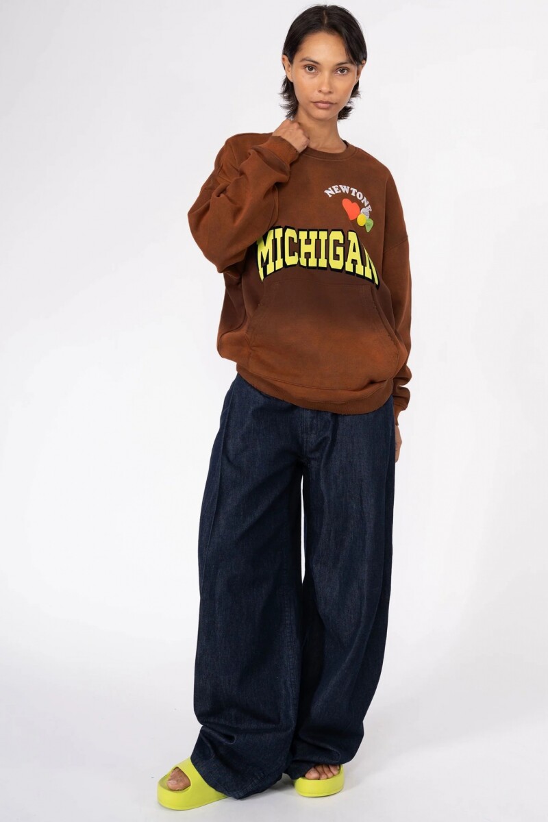 BUZO OVER NWTLOVE Marron