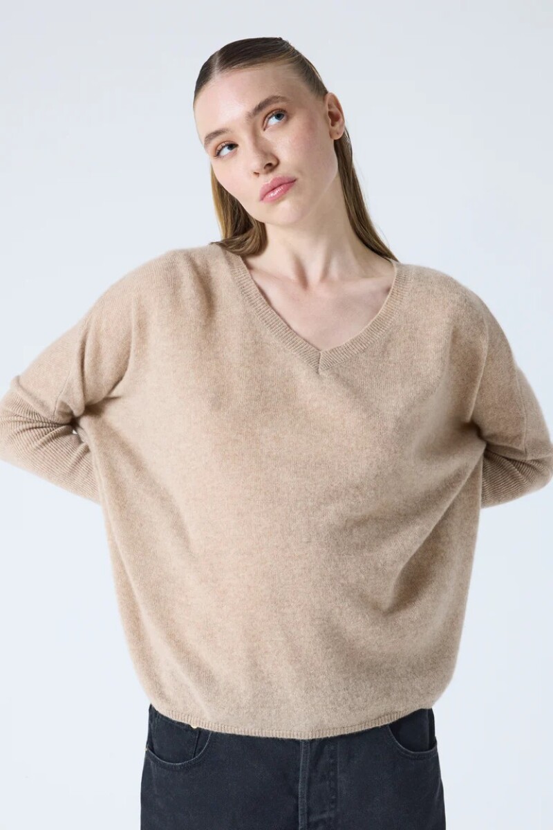 SWEATER Beige