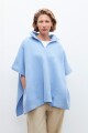 Sweater oversize con cierre celeste