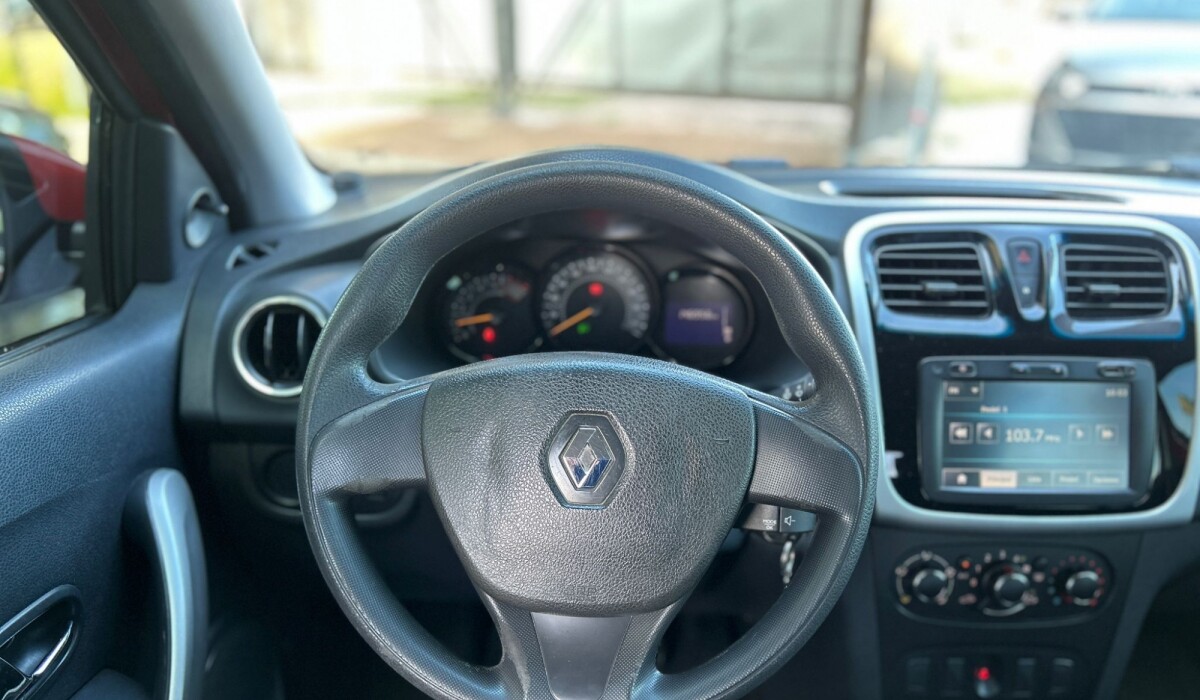 RENAULT SANDERO EXPRESSION 1.6 2016 RENAULT SANDERO EXPRESSION 1.6 2016