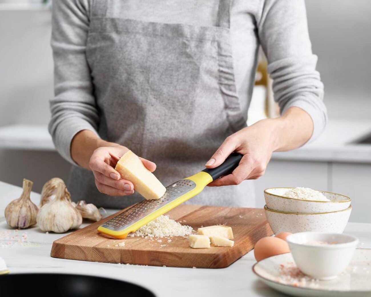 Rallador GripGrater™ grueso tipo pala (amarillo) Rallador GripGrater™ grueso tipo pala (amarillo)