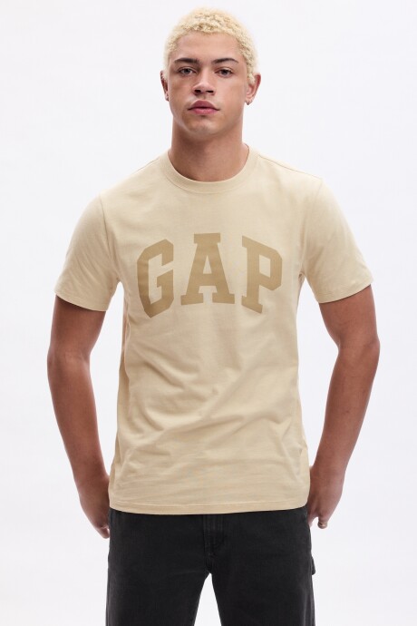 Remera Logo Gap Manga Corta Hombre Bedrock 291