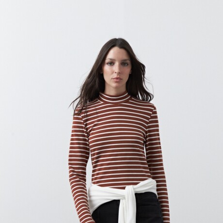 POLERA SAMUEL Marrón Corteza