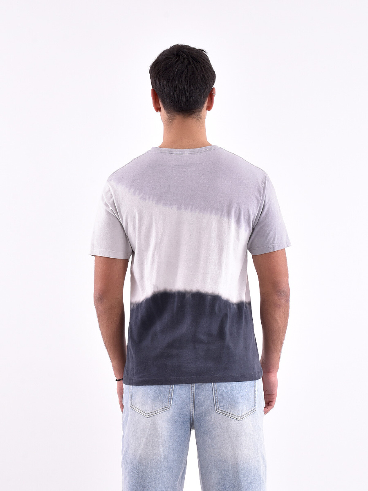 REMERA DIVIDED REGULAR OFF WHITE — Guapa