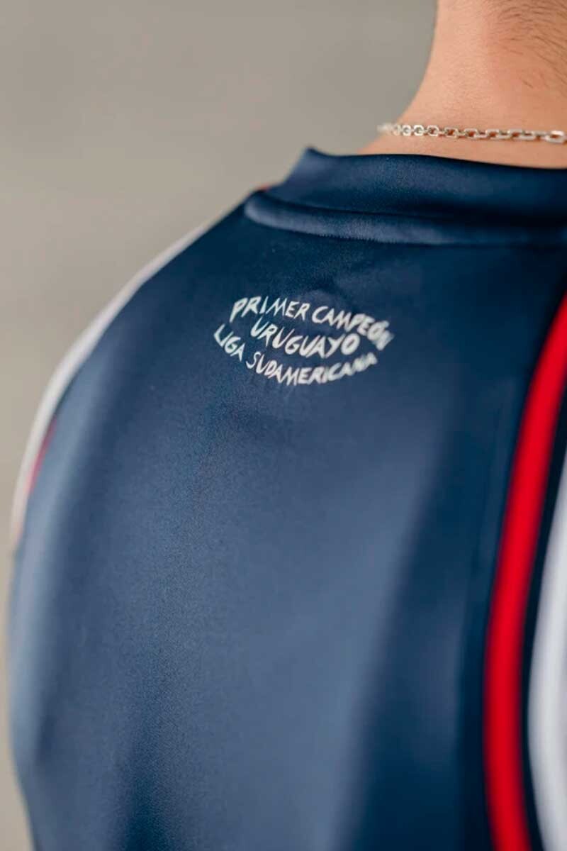 MUSCULOSA BASKET UMBRO NACIONAL OFICIAL/ALTERNAIVA 2025 Azul