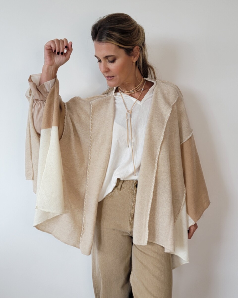 Ruana Bonn Lambswool - Crudo con Beige 