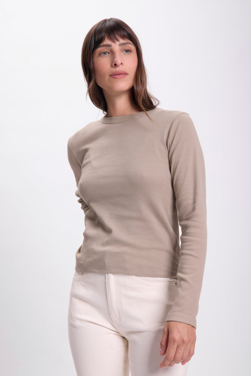 Remera rib Tostado