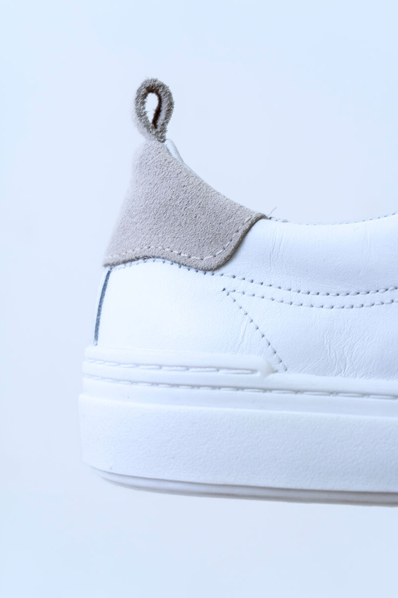 Vezi White