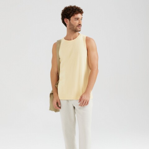 CAMISETA REGATA MASC AMARILLO