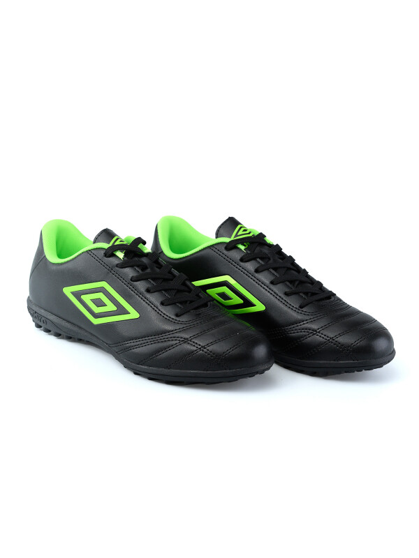 Calzado Classic II TF Umbro Hombre 02v