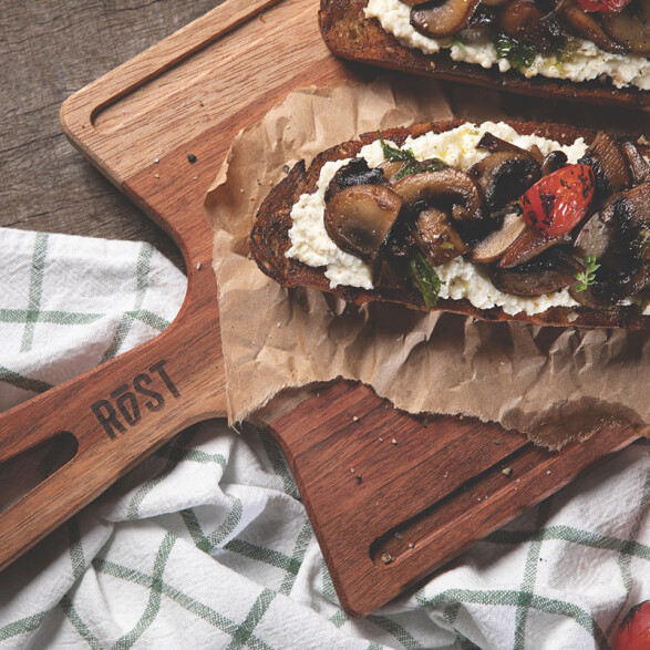 Tabla con mango para preparar y servir "ROST" -TRAMONTINA TB1548