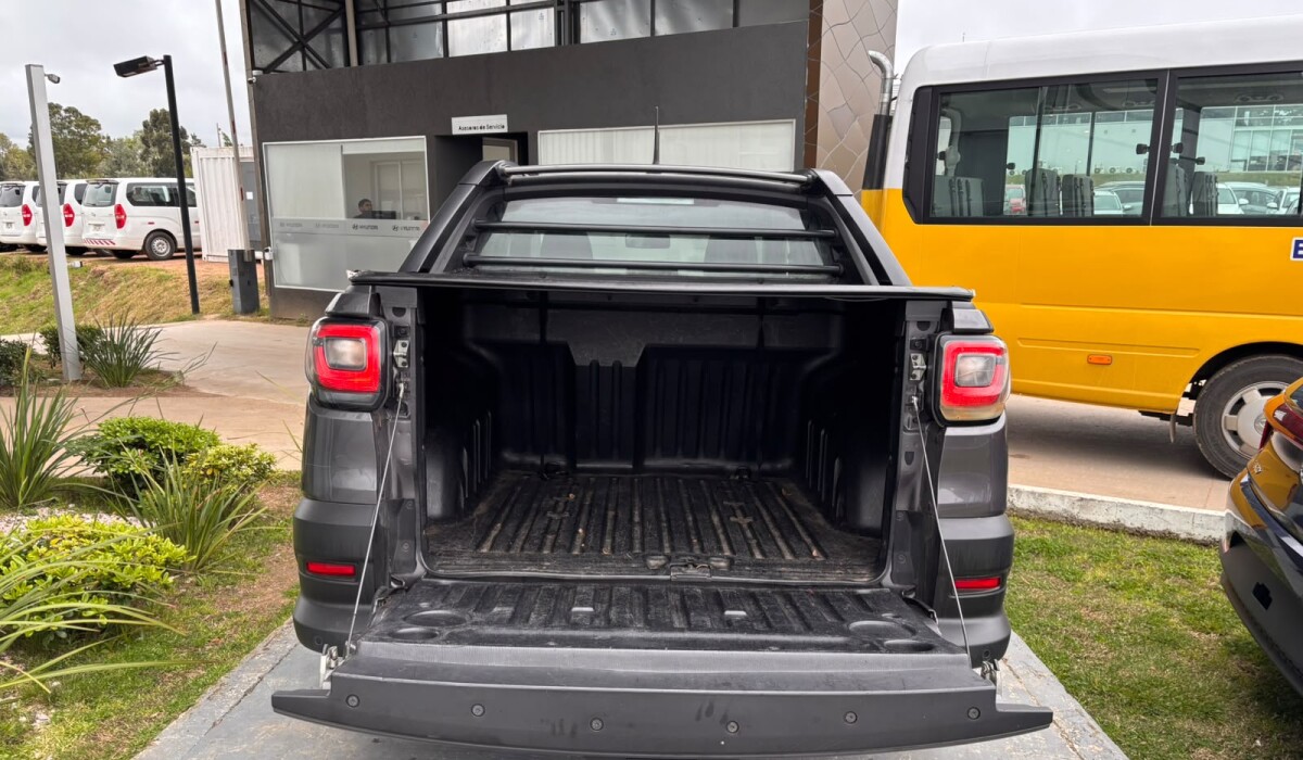 Fiat Strada Volcano - 2022 Fiat Strada Volcano - 2022