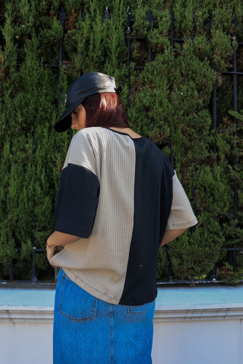 Remera Galia NEGRO Y CRUDO