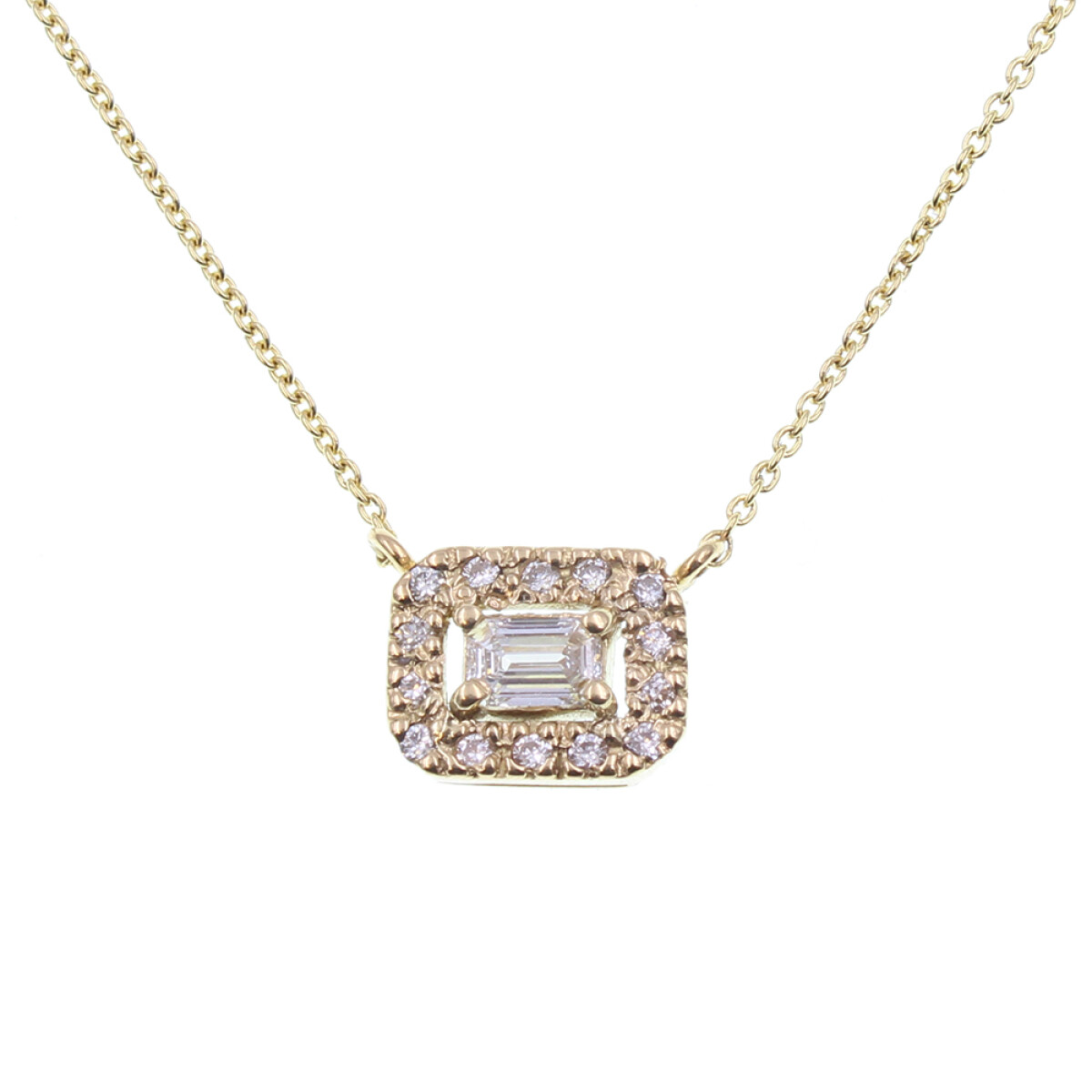 Colgante Fernanda H. en oro amarillo 18k con brillantes, incluye cadena. 