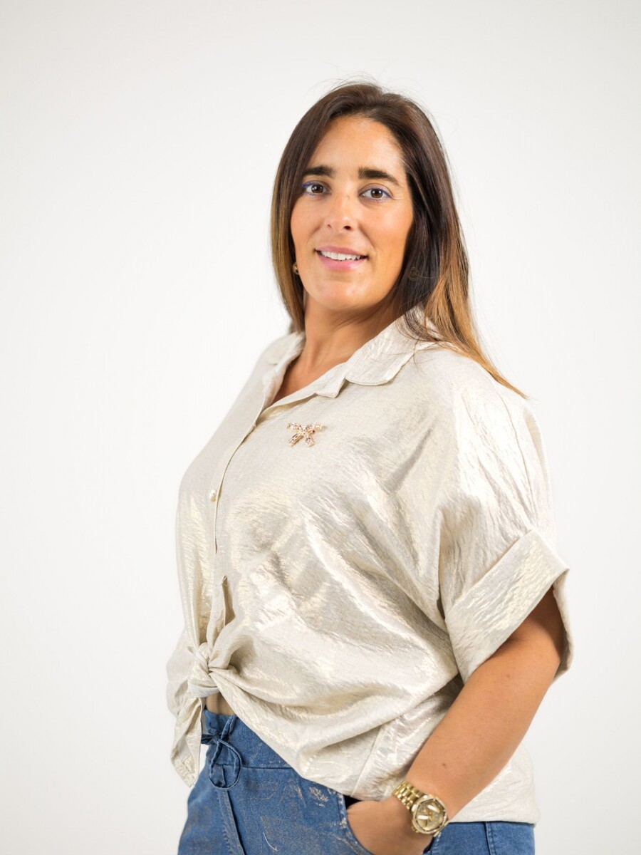 Camisa brillosa satinada Camisa brillosa satinada