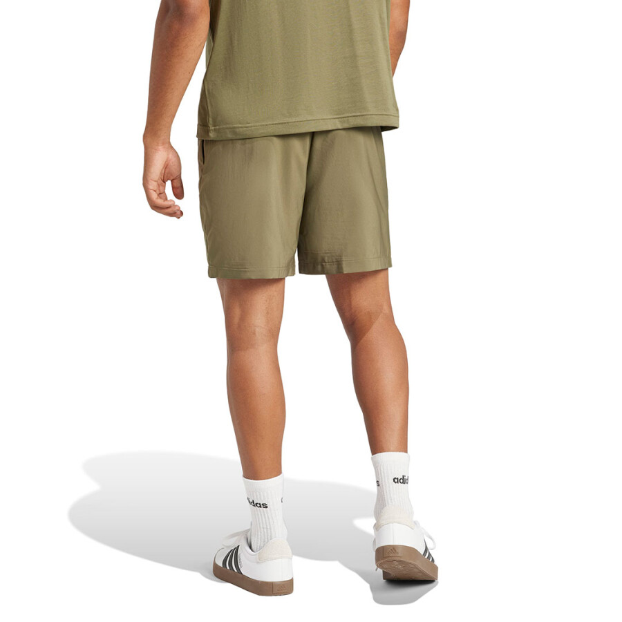 Short de Hombre Adidas Essentials Small Logo Chelsea Verde Oliva