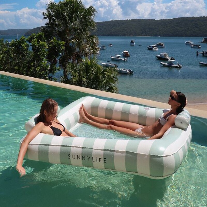 Colchoneta inflable de red para 2 personas The Vacay Olive