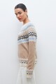 Sweater con guarda jacquard tostado