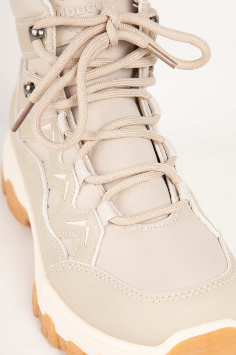ZAPATILLA TECH Beige
