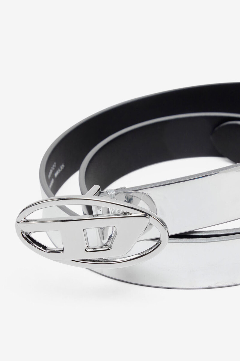 CINTURÓN LOGO D CUERO BRILLO Plata