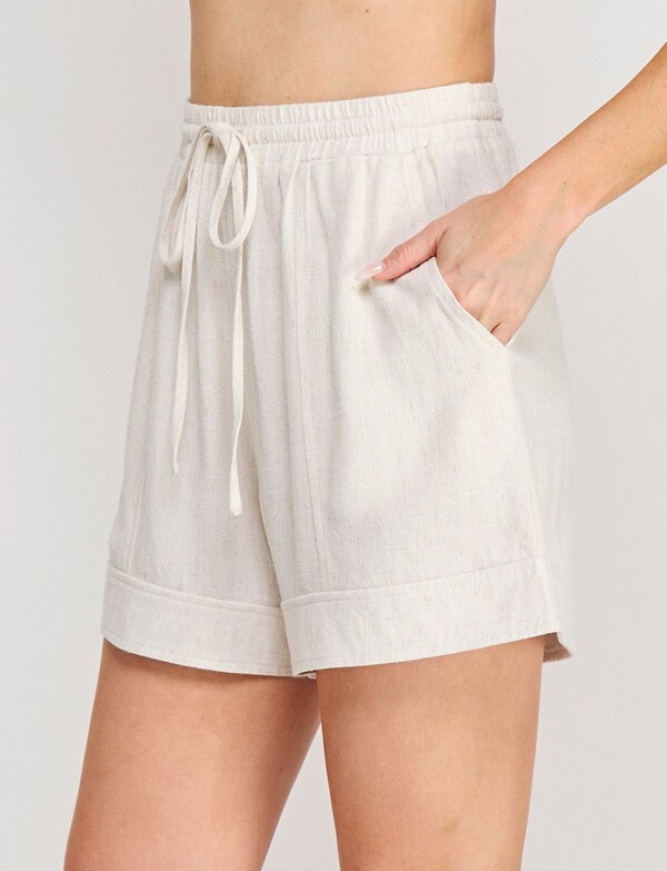 Short Holgado De Lino BEIGE CLARO