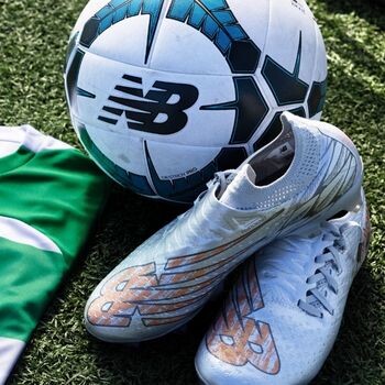 New Balance Futbol