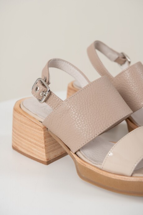 SANDALIA CHARLOTTE BEIGE