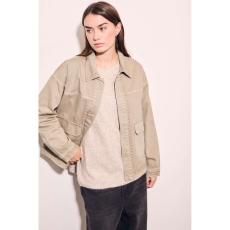 Sobrecamisa Bordada Safari