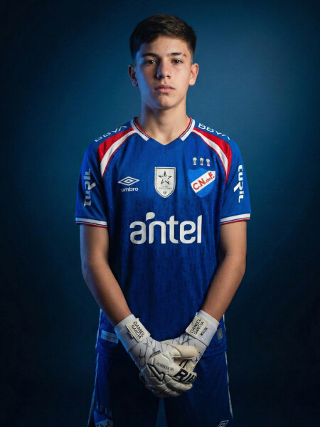 Camiseta Golero 2026 Nacional Junior Skuba, Azul Marino, Rojo