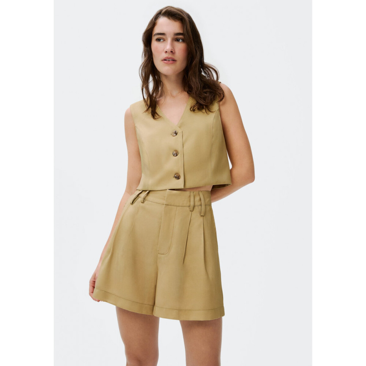 COLETE FEM - MARROM MEDIO 