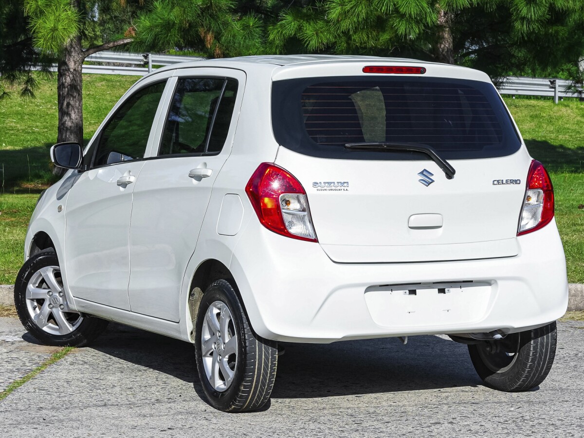 Suzuki Celerio 1.0 GL con Ficha Oficial | Permuta / Financia Suzuki Celerio 1.0 GL con Ficha Oficial | Permuta / Financia
