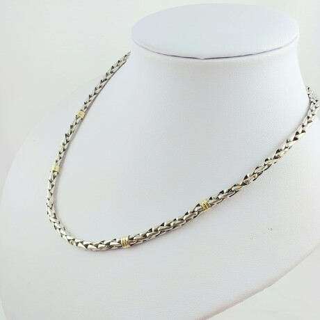 Cadena de plata 925 con detalles de double en oro 18 Ktes. Cadena de plata 925 con detalles de double en oro 18 Ktes.
