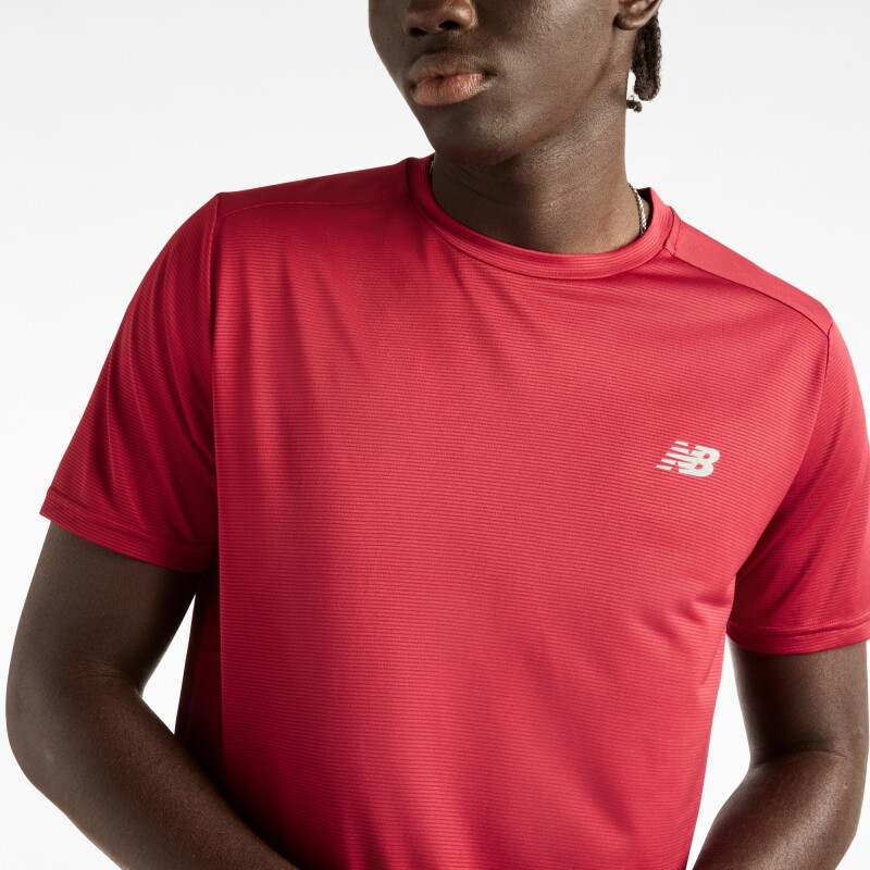 Remera New Balance de Hombre Sport Essentials MT41222PDR RED