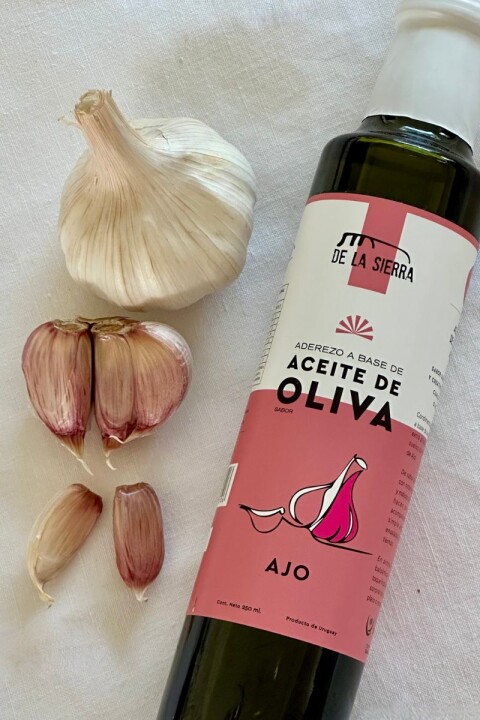 Aceite de Oliva - Ajo 250 ml. Aceite de Oliva - Ajo 250 ml.