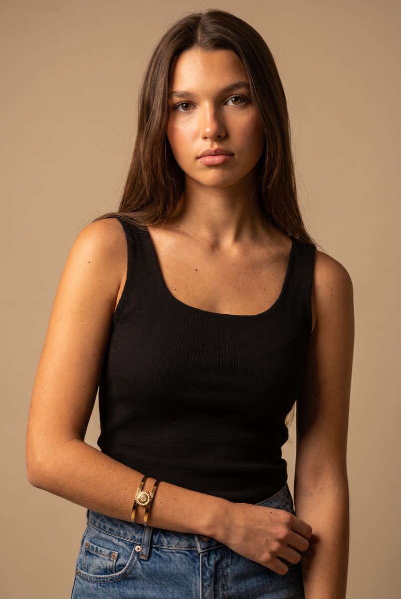 Top Musculosa - Negro 