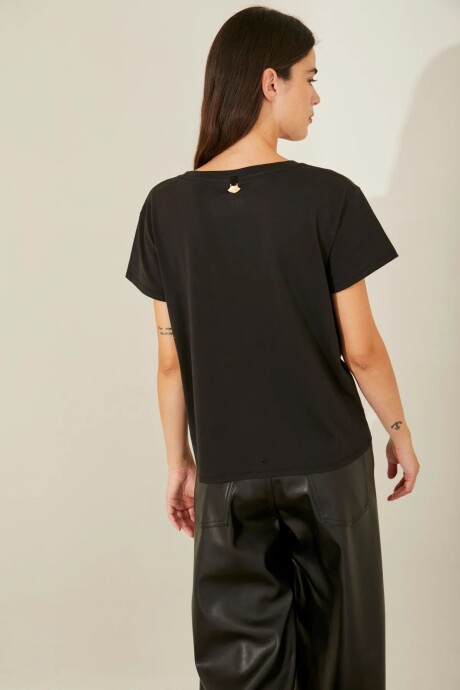 REMERA ETERNAL NEGRO