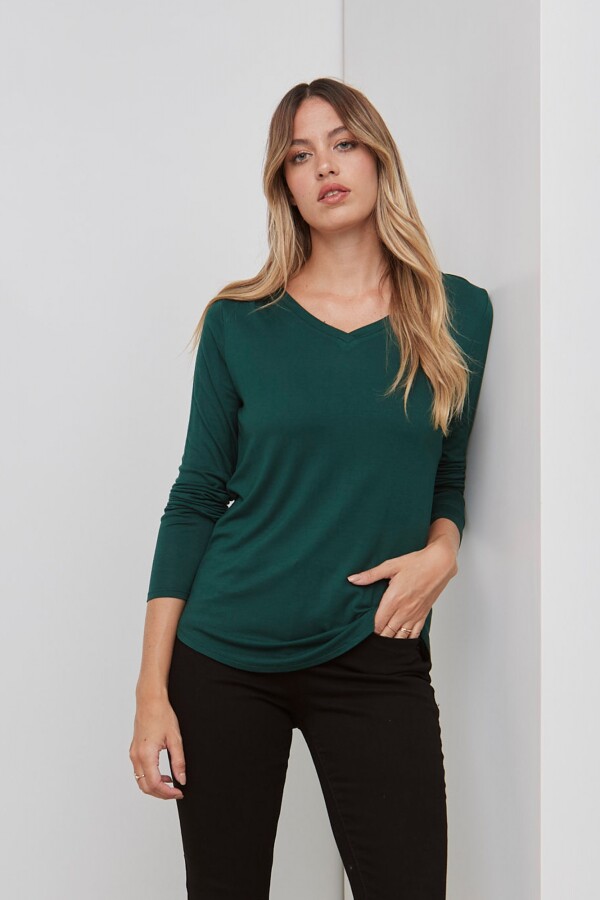 Remera Basica Escote V VERDE