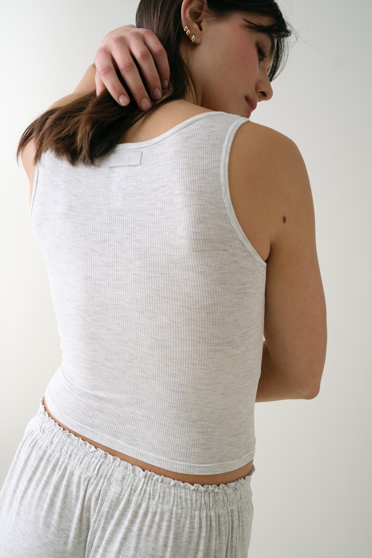 Musculosa Cropped Rib Gris Melange