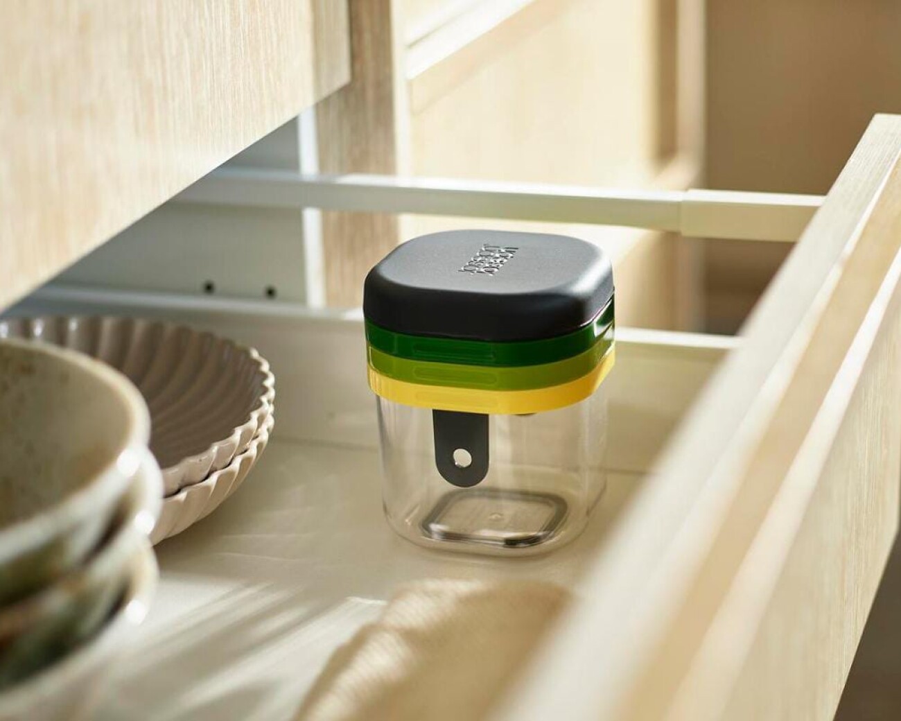 MultiPrep Mini – Picador y rallador manual compacto Joseph Joseph - Preventa 20% OFF MultiPrep Mini – Picador y rallador manual compacto Joseph Joseph - Preventa 20% OFF