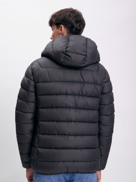 Campera capitoneada Negro
