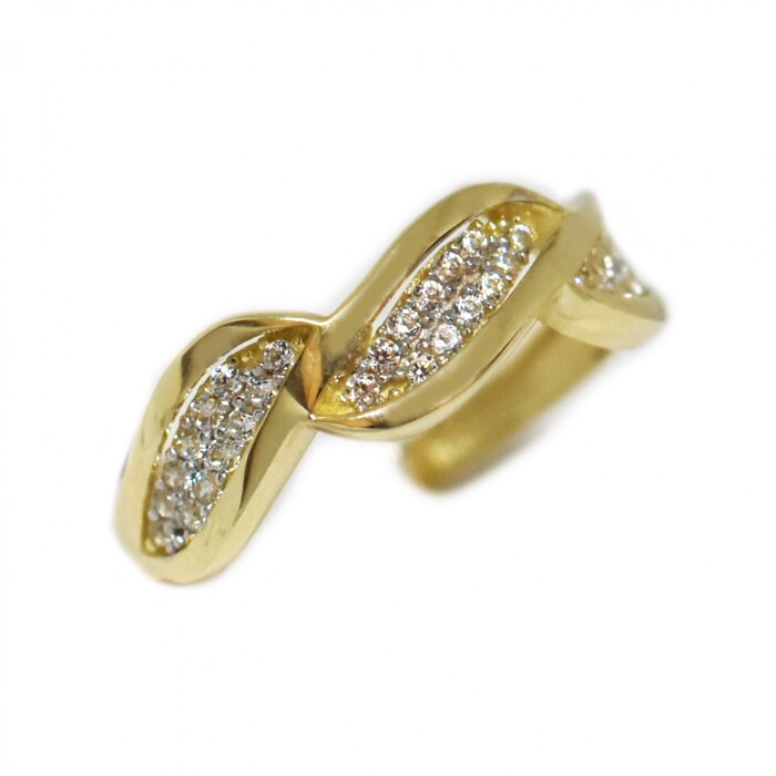 Anillo en Oro 10 Kilates con Zirconias Anillo en Oro 10 Kilates con Zirconias