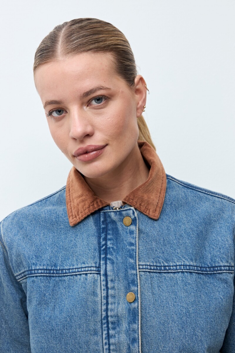 Campera de jean cuello pana jean medio