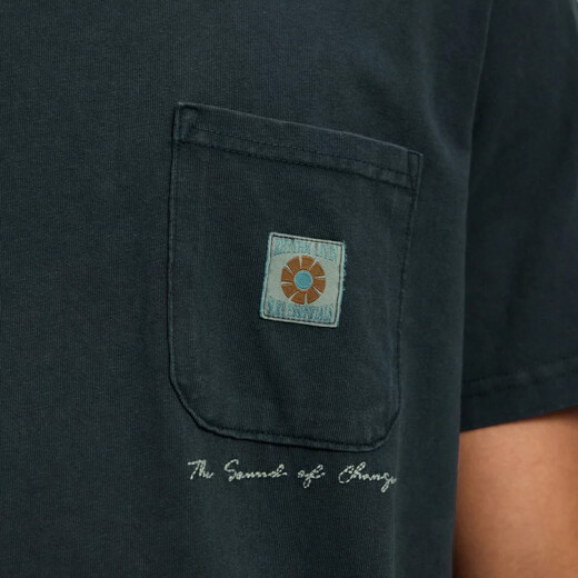 Remera Rhythm Vintage Pocket - Negro Remera Rhythm Vintage Pocket - Negro