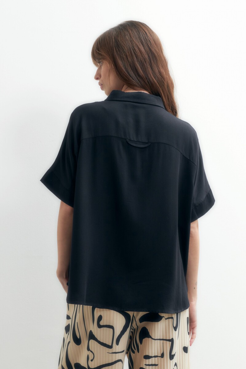 Camisa manga corta negro