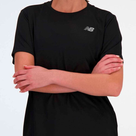 Remera Sport Essentials de Mujer Negro