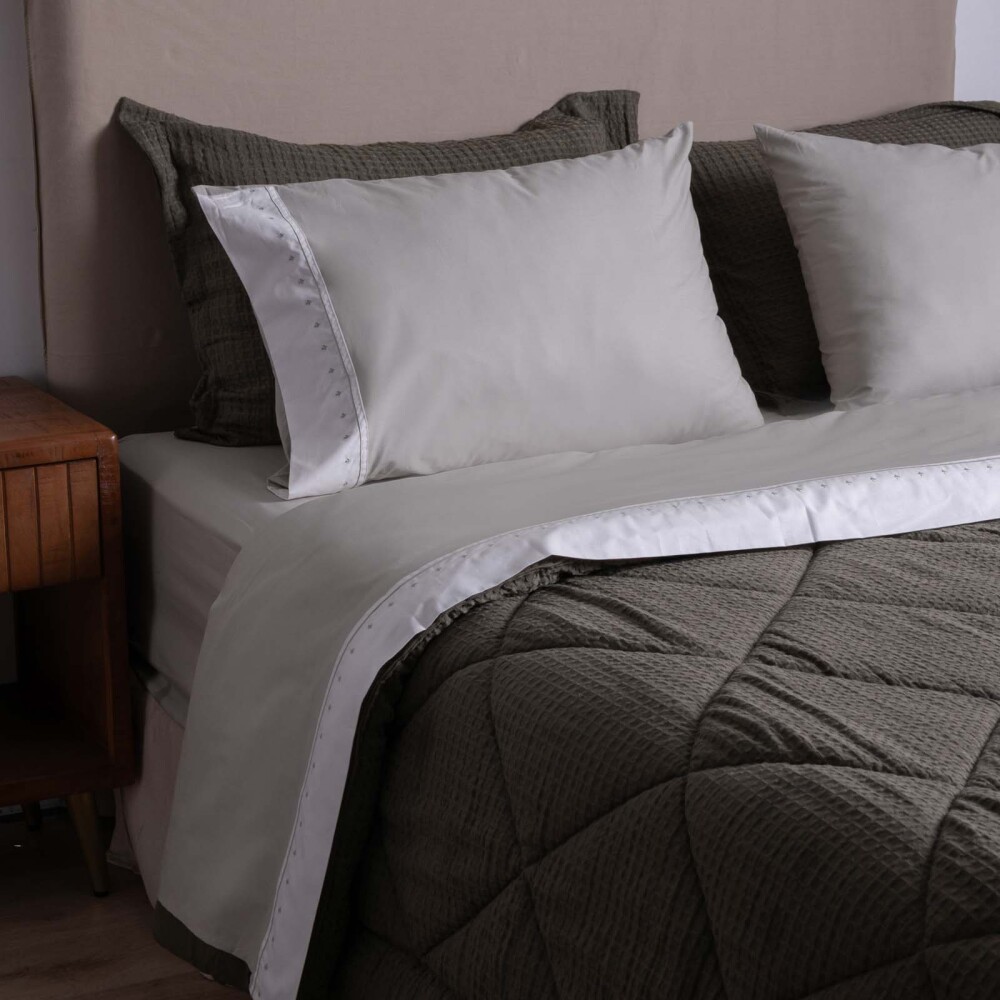 JUEGO DE SABANAS QUEEN ALGODON EMBRO 200H