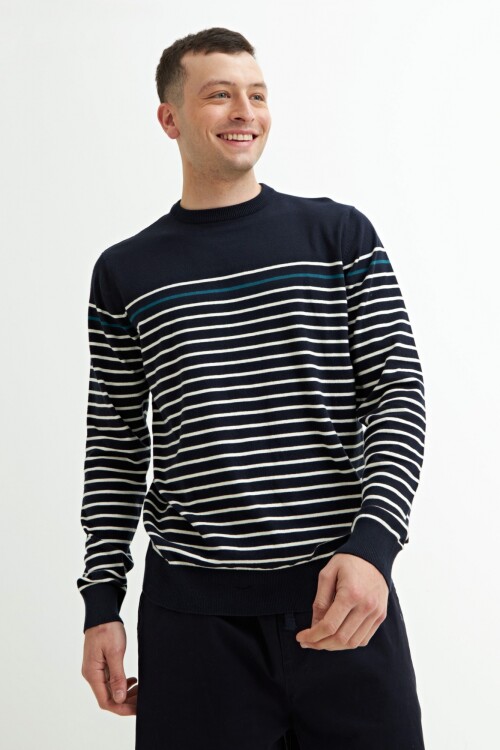 Sweater a rayas AZUL MARINO