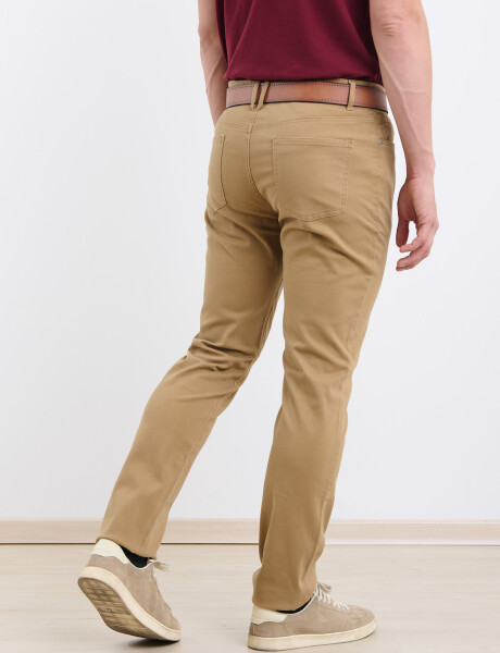 080431 PANTALON HARRY Tostado