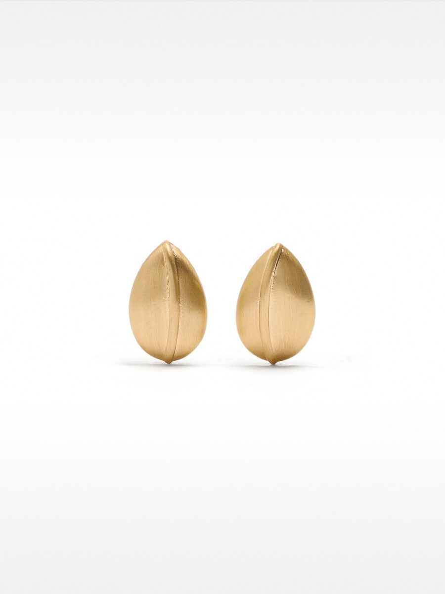 Pendientes Ovalados Con Relieve dorado