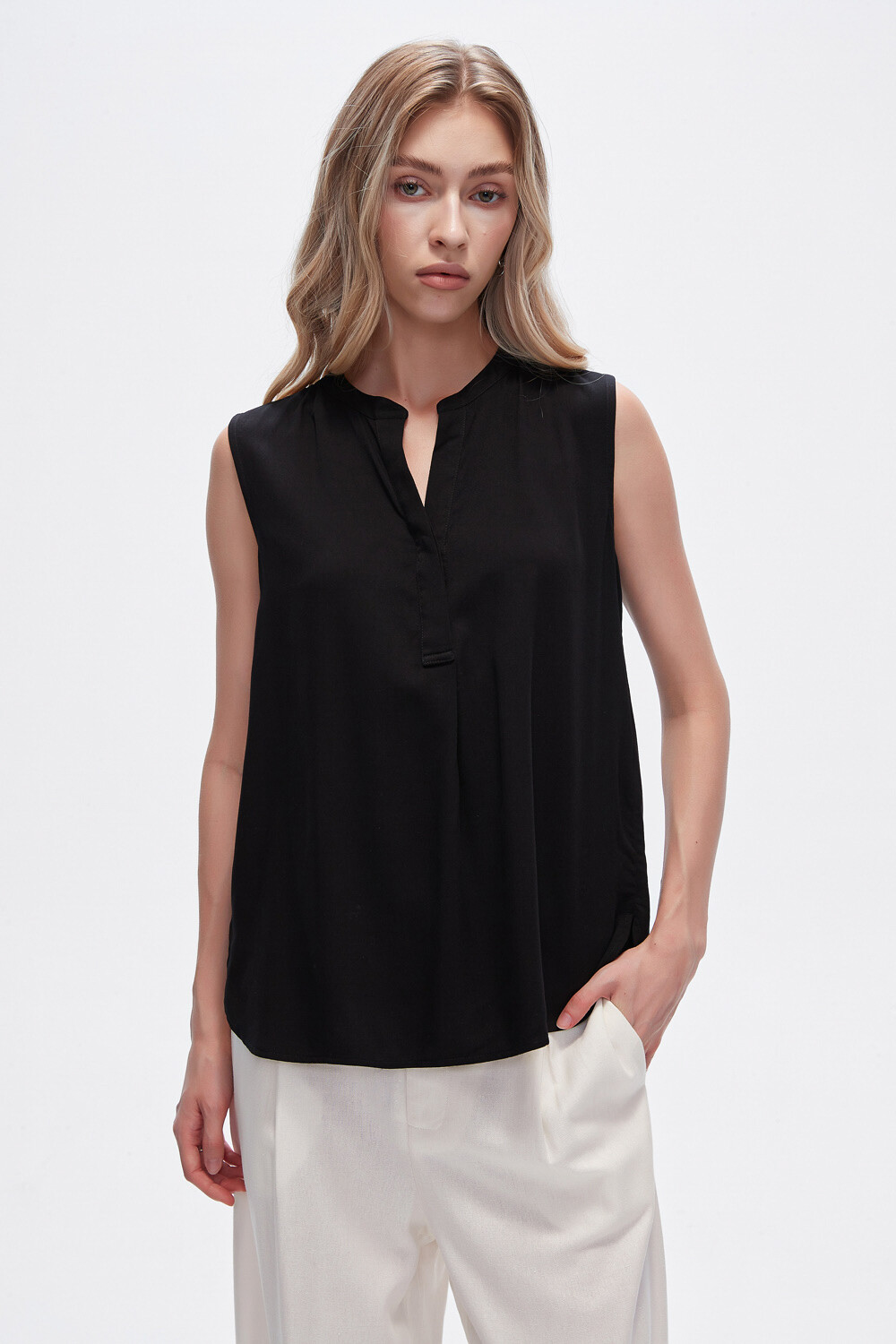 Blusa Tavia Negro